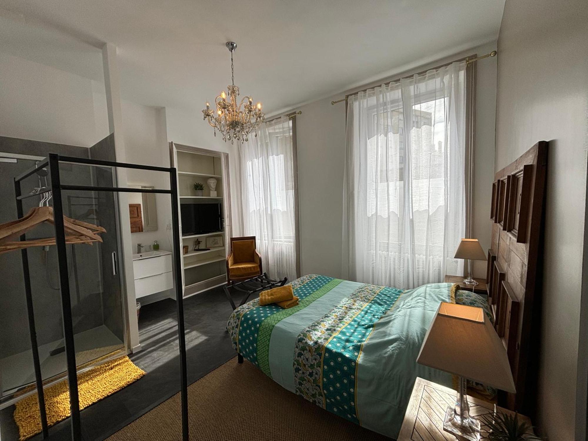 Maison A La Guitarde - Hotel Particulier Hippolyte Châteauroux Exteriér fotografie
